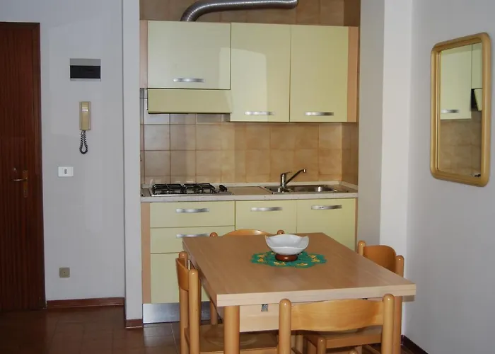 Daire Welcoming Flat For 6 Guests Next To The Bibione