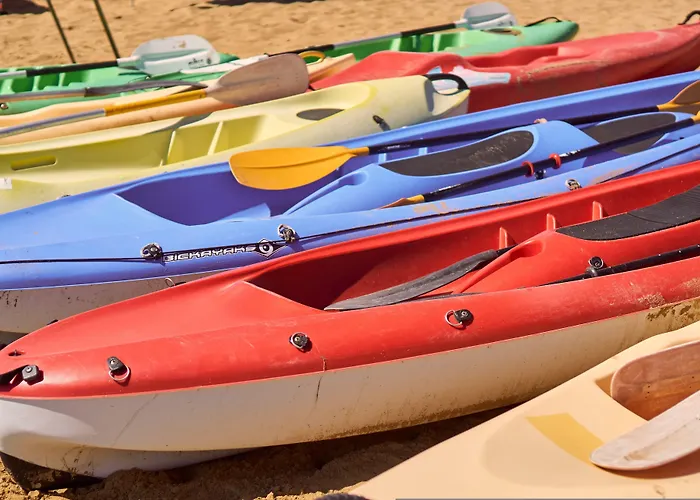 Welcoming Flat For 6 Guests Next To The *