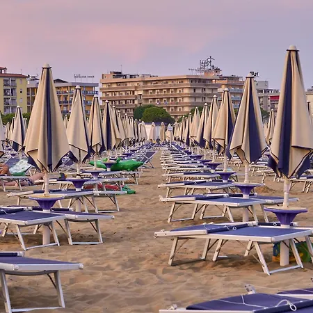 Welcoming Flat For 6 Guests Next To The Apartamento Bibione