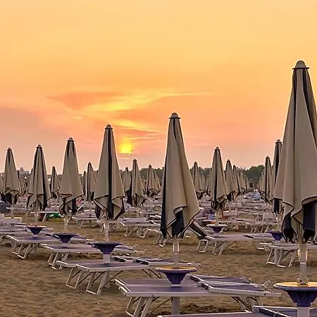 Welcoming Flat For 6 Guests Next To The Bibione