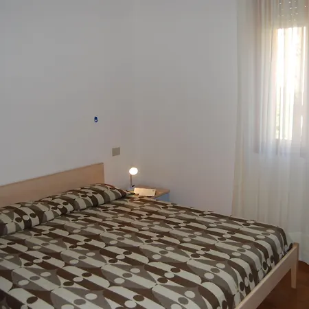Welcoming Flat For 6 Guests Next To The Appartement