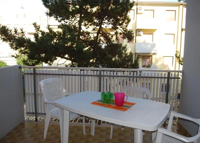 Welcoming Flat For 6 Guests Next To The Apartment Bibione
